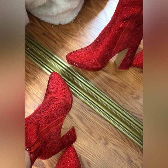 Rocket Red rhinestone bootie - Picture 3 of 6